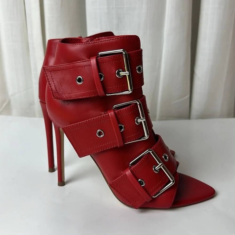 Steve Madden Maxence Leather Buckle Detail Booties - Picture 3 of 11